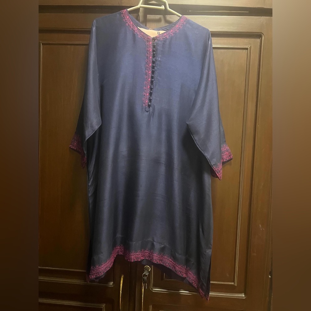 Mishal lakhani free size rawsilk shirt and dupata medium to xl